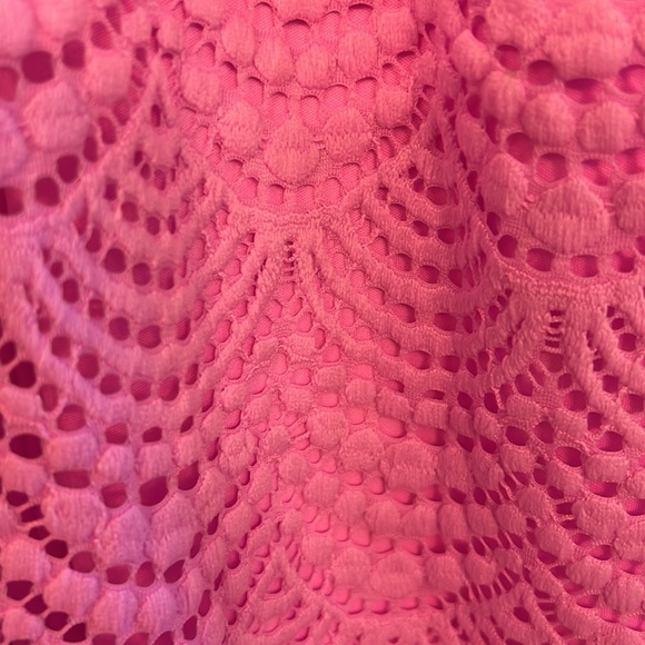 Lilly Pulitzer dress pink scallops dress NWT size medium - Picture 4 of 6